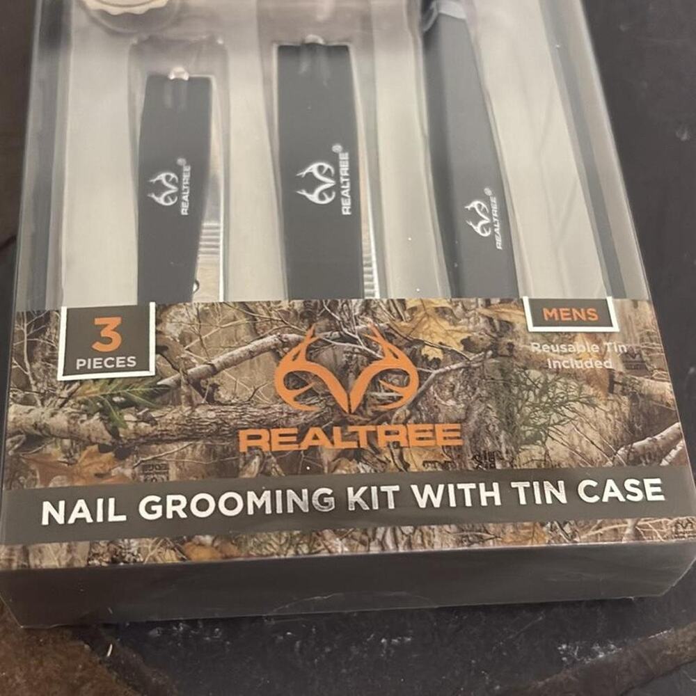 For the hunter crowd realtree clipper set in keeper tin with clip